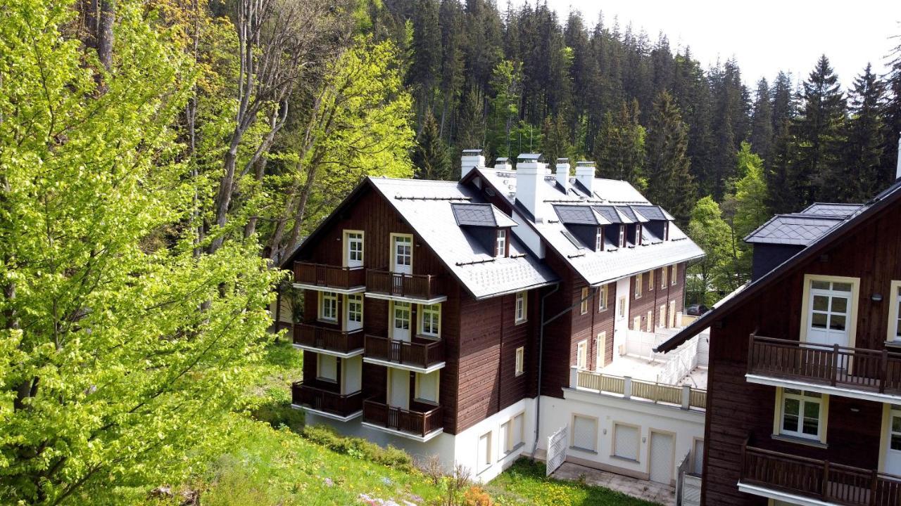 Hubertus Karlova Studanka Aparthotel Exterior foto